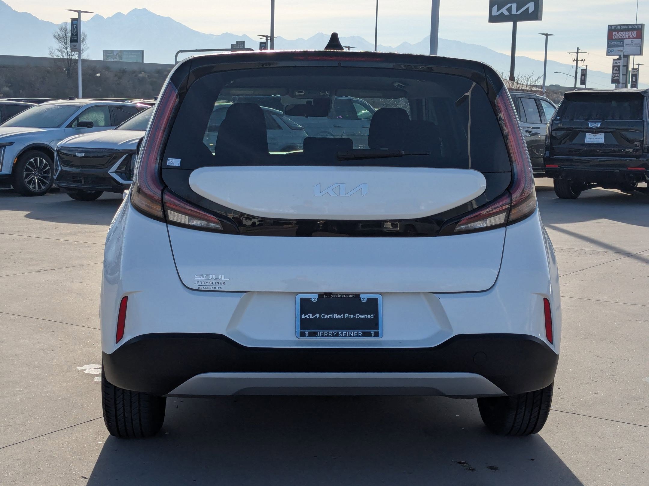 Certified 2023 Kia Soul LX image 4