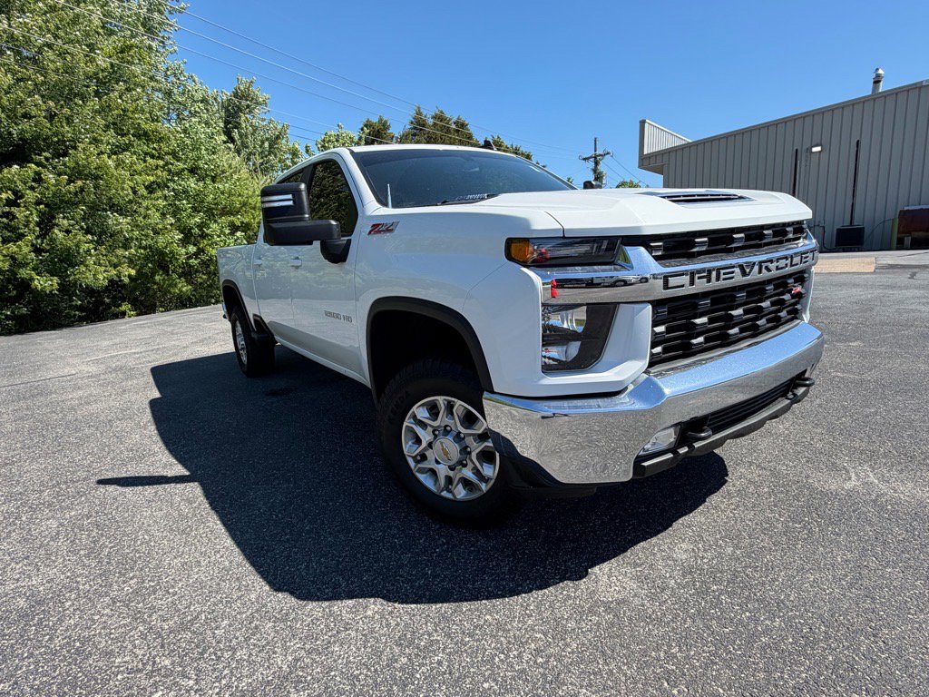 Used 2023 Chevrolet Silverado 2500 LT w/ Convenience Package AWD/4WD image 3