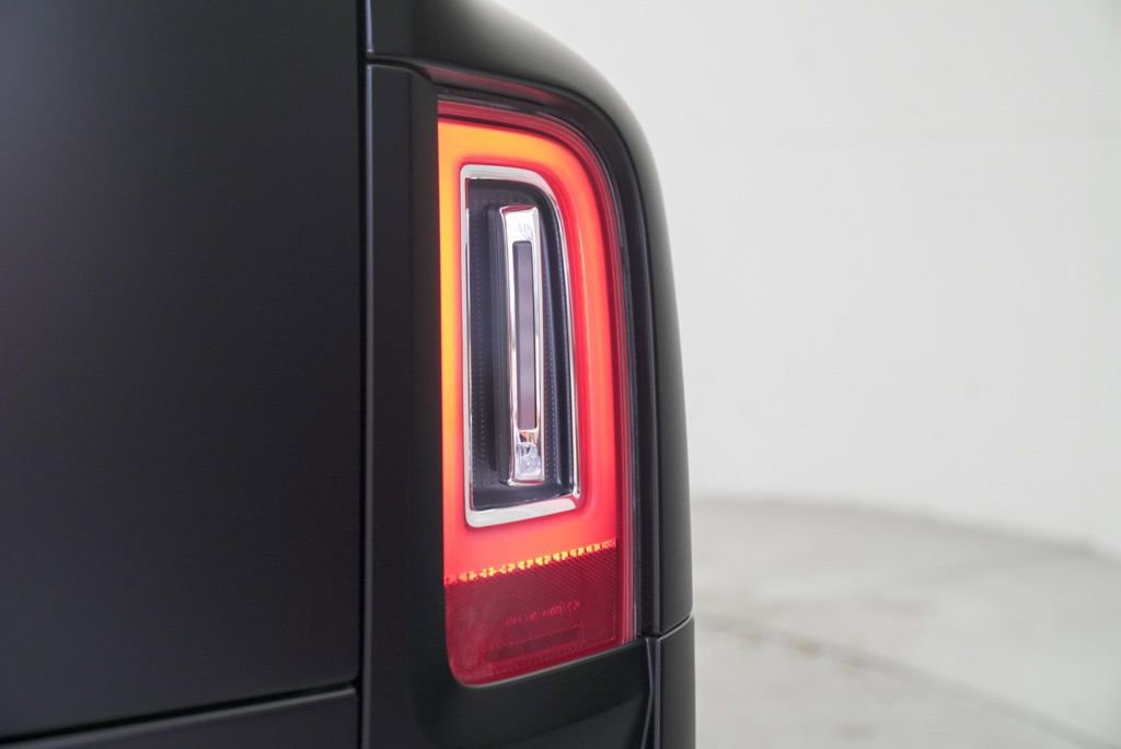 Certified 2024 Rolls-Royce Cullinan Black Badge w/ Driver's Package image 90