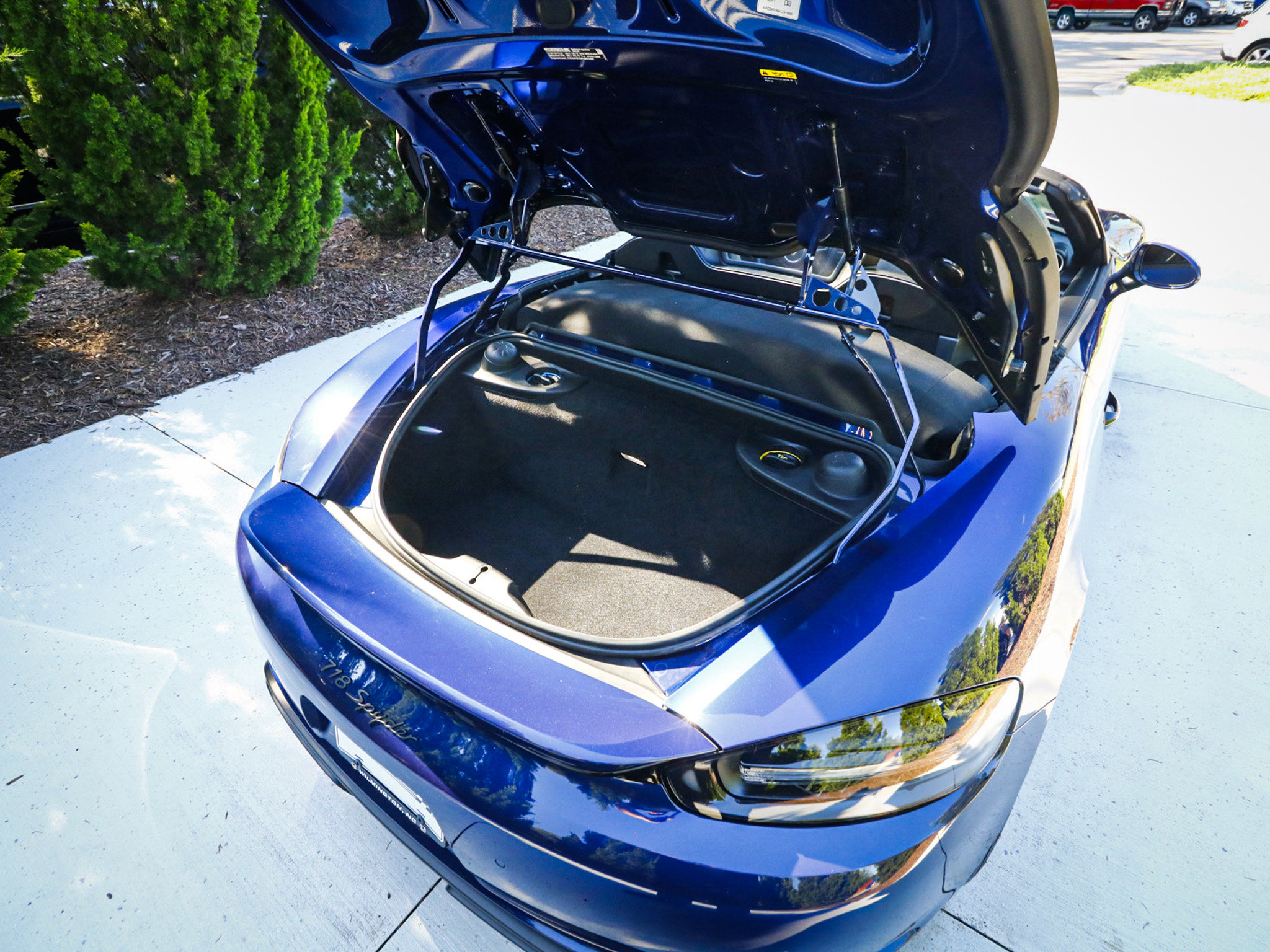Used 2022 Porsche 718 Boxster Spyder RWD image 31