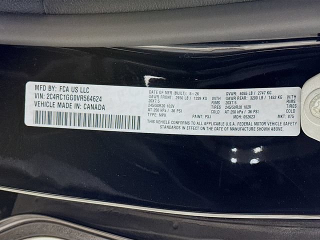 New 2027 Chrysler Pacifica Limited FWD image 35