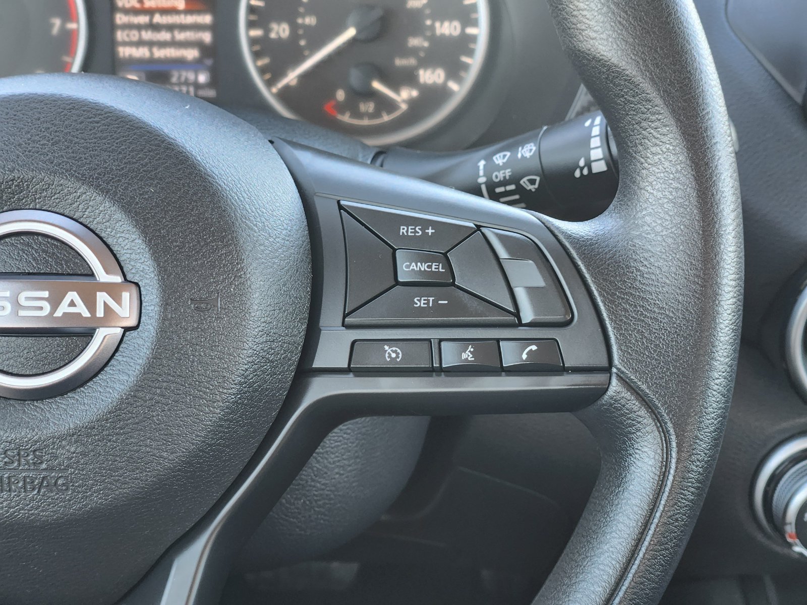 Used 2025 Nissan Sentra S FWD image 32
