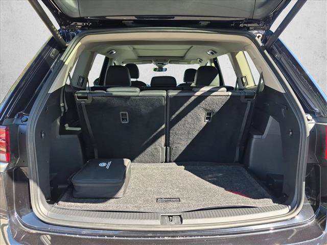 Used 2024 Volkswagen Atlas SEL Premium R-Line AWD/4WD image 6