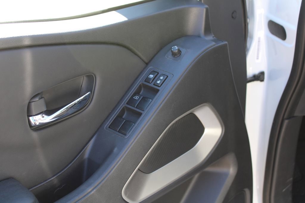 Used 2023 Nissan Frontier SV w/ SV Convenience Package image 25