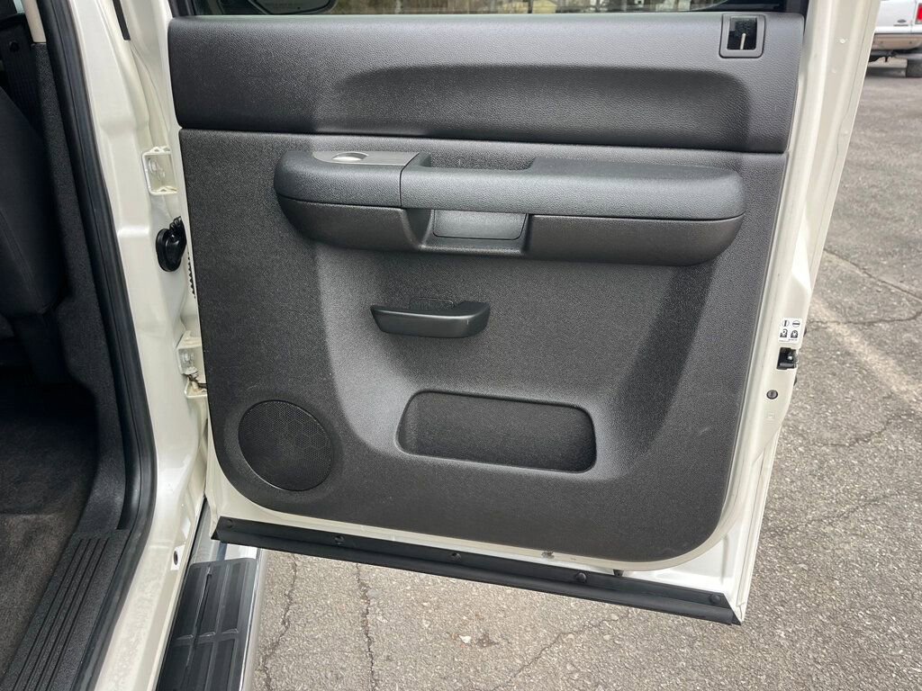 Used 2011 Chevrolet Silverado 1500 LT w/ All-Star Edition image 38