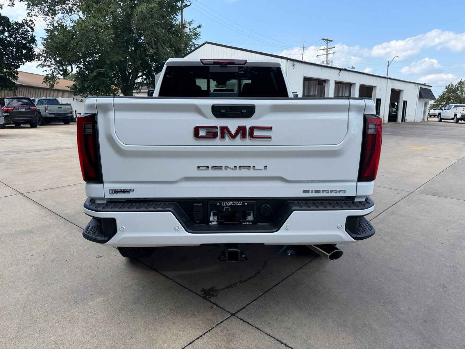New 2026 GMC Sierra 3500 Denali w/ Denali Reserve Package AWD/4WD image 30