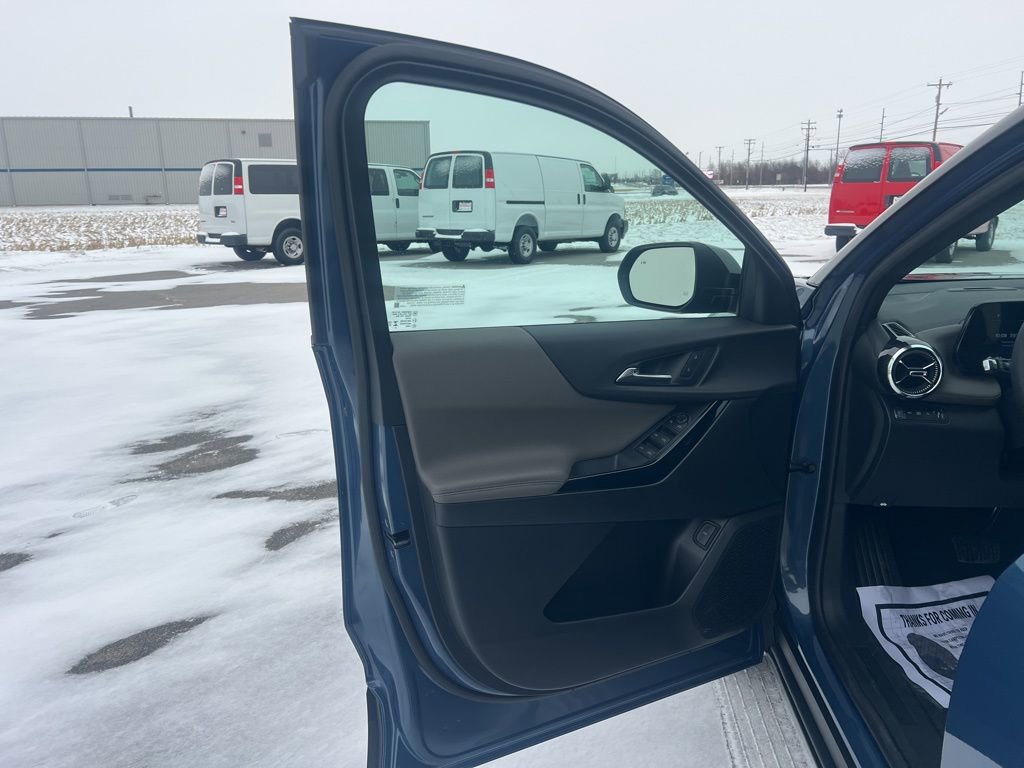 New 2026 Chevrolet Equinox LT w/ Convenience Package II image 10