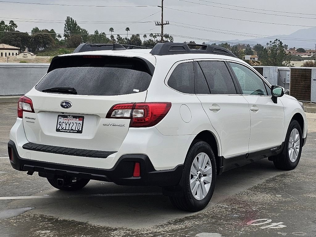 Used 2018 Subaru Outback 2.5i Premium image 17