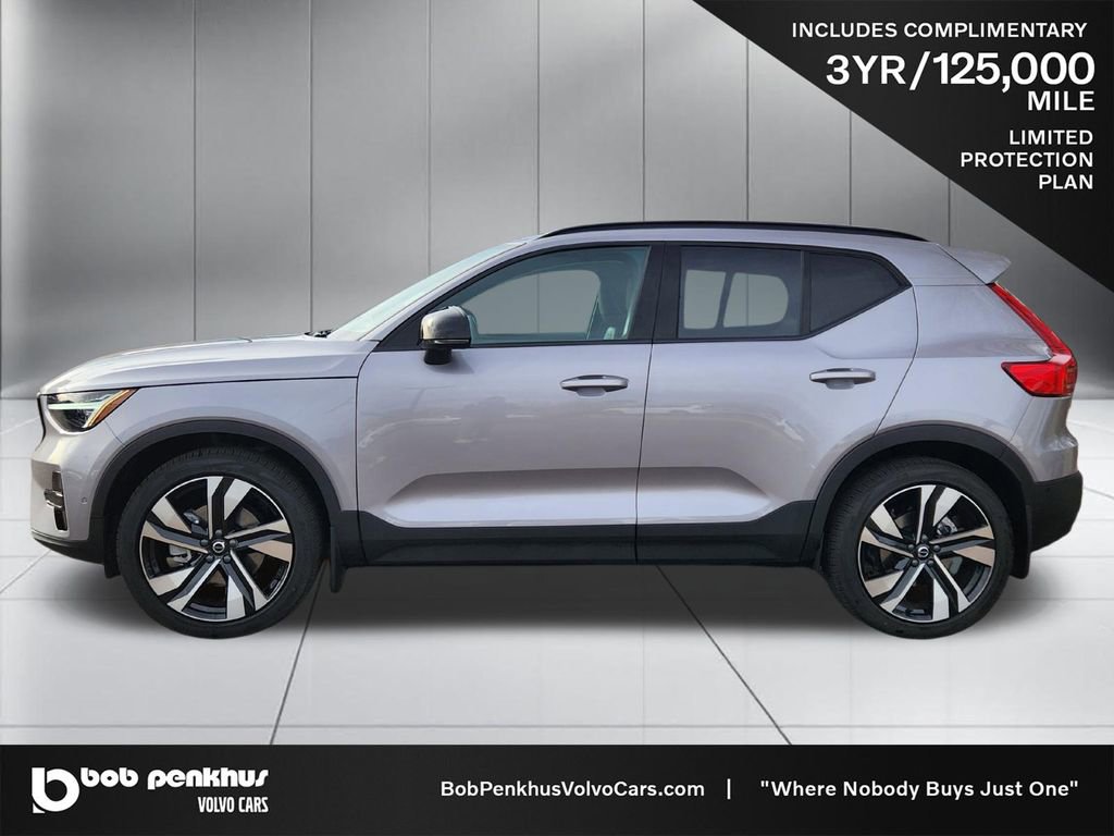Used 2026 Volvo XC40 B5 Ultra w/ Protection Package Premier image 30