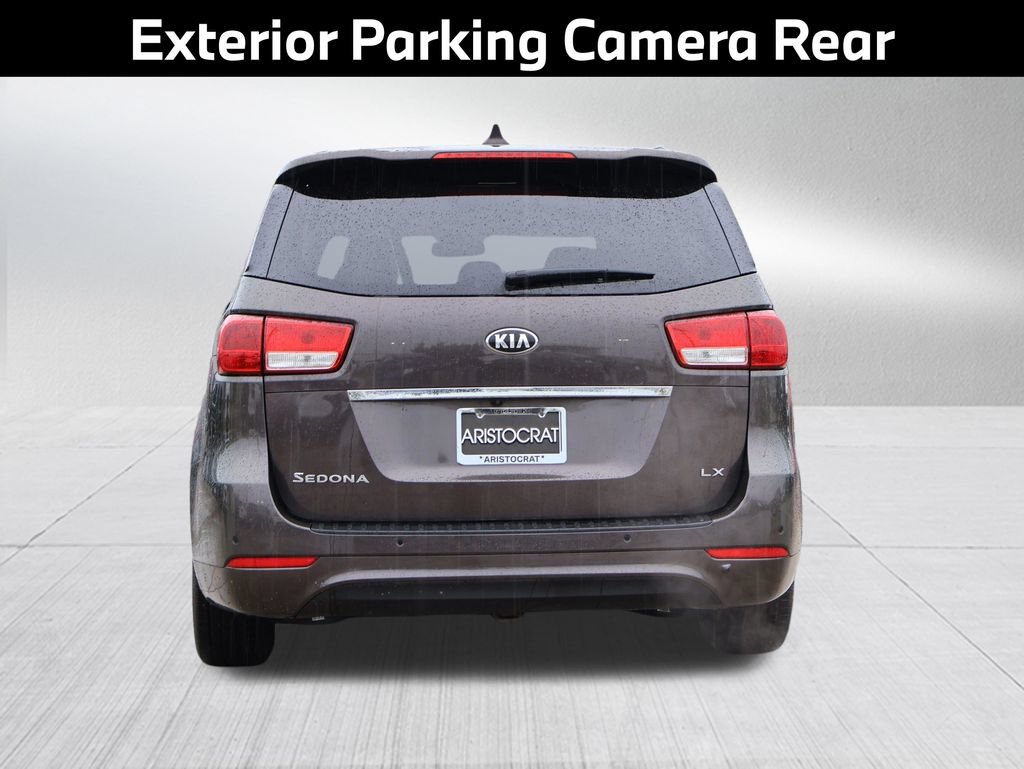 Used 2015 Kia Sedona LX w/ LX Convenience Package FWD image 7