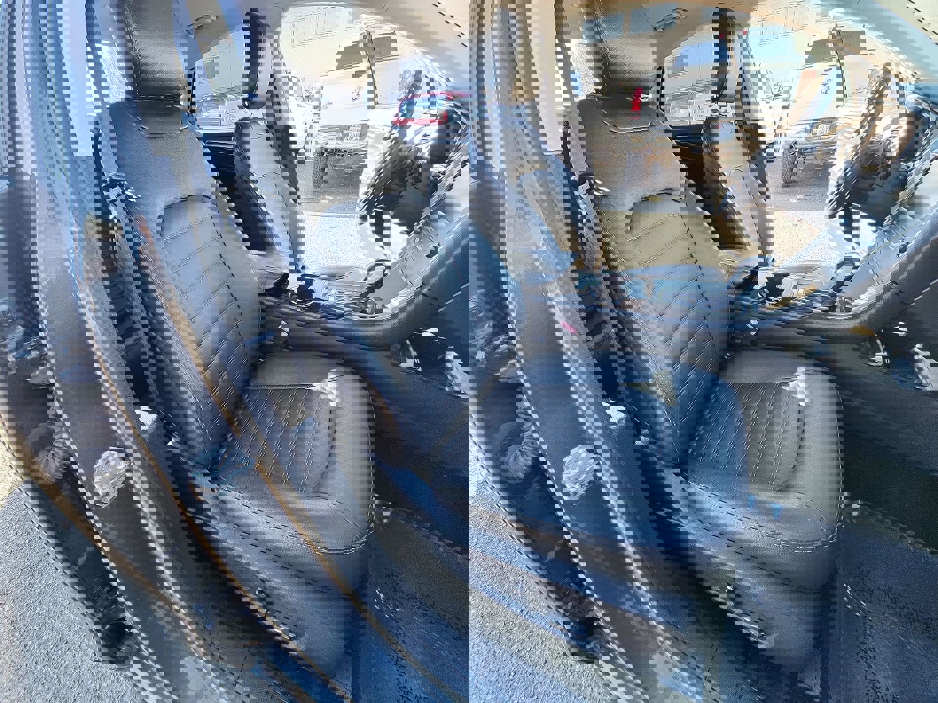 Used 2015 Ford Fusion SE w/ Equipment Group 202A image 25