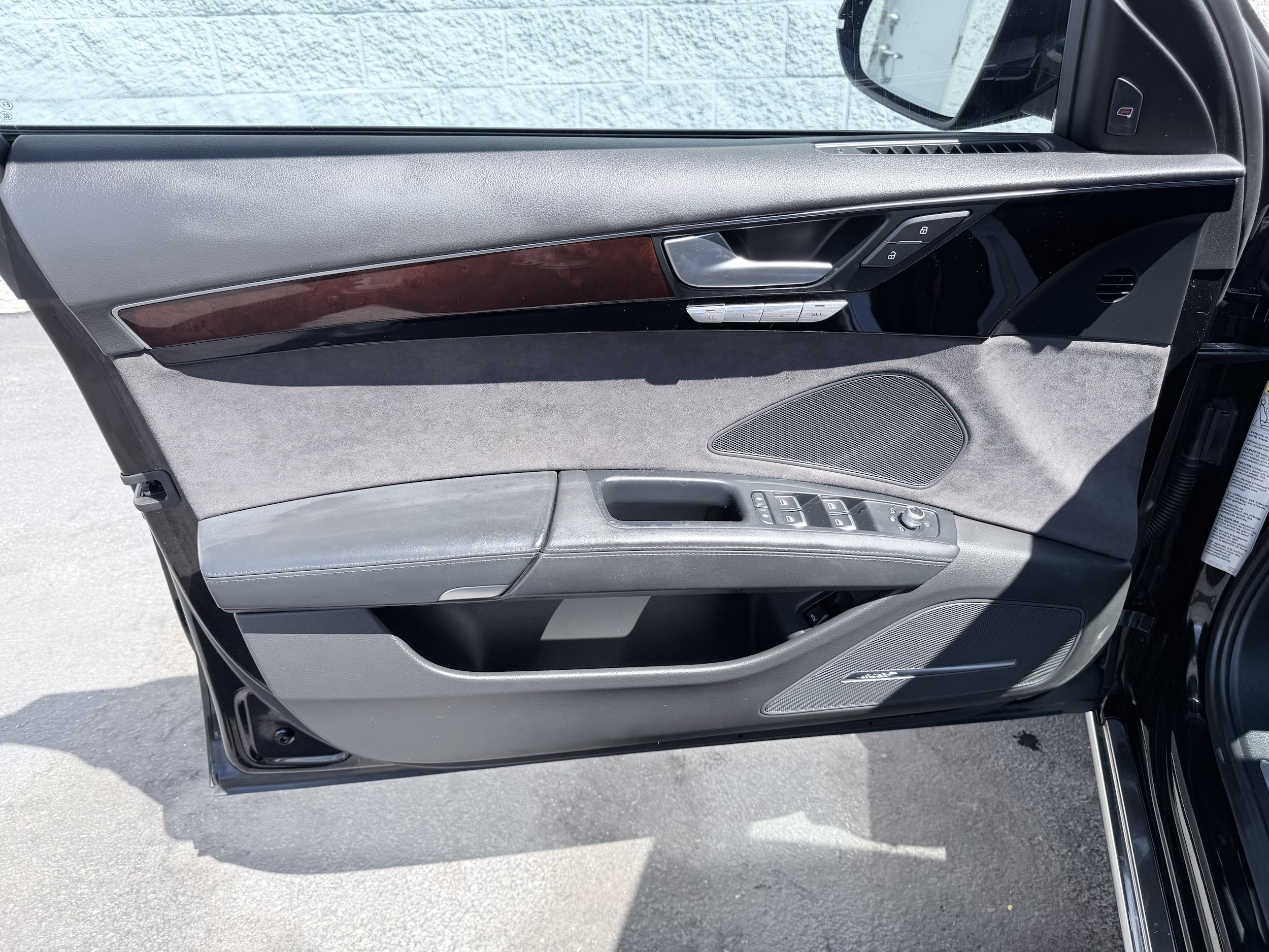 Used 2014 Audi A8 L TDI w/ Premium Package AWD/4WD image 9