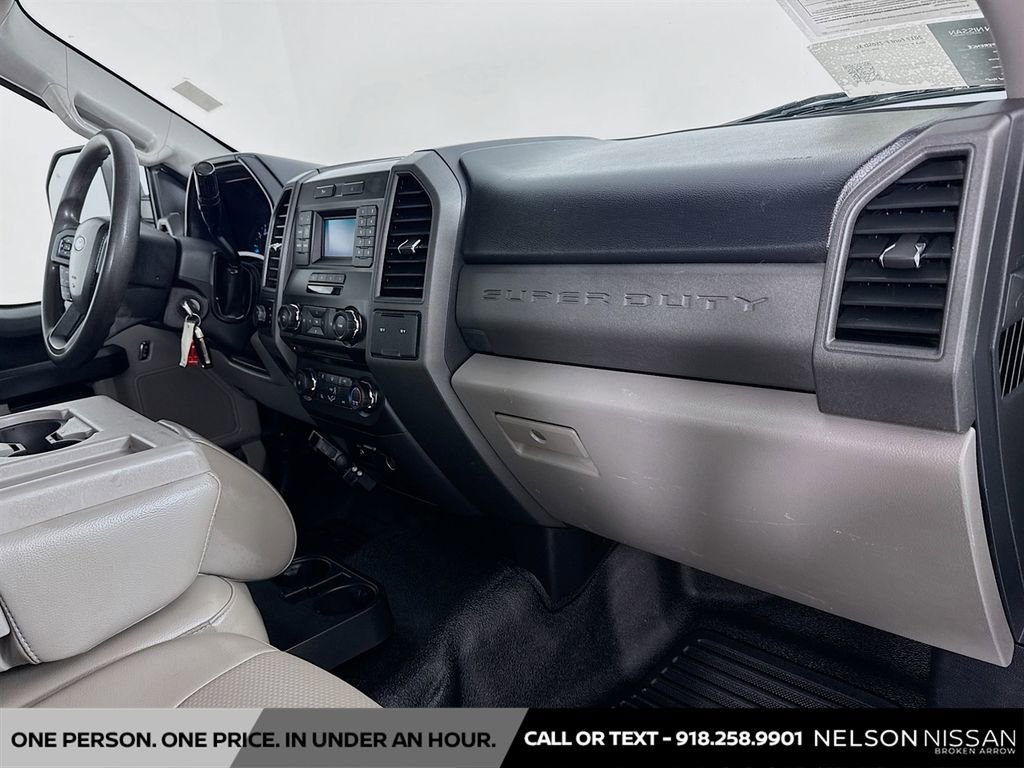 Used 2017 Ford F250 XL w/ Power Equipment Group AWD/4WD image 22