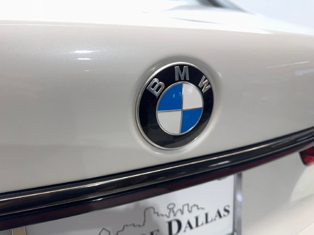 Used 2022 BMW 750i xDrive w/ Executive Package AWD/4WD image 23