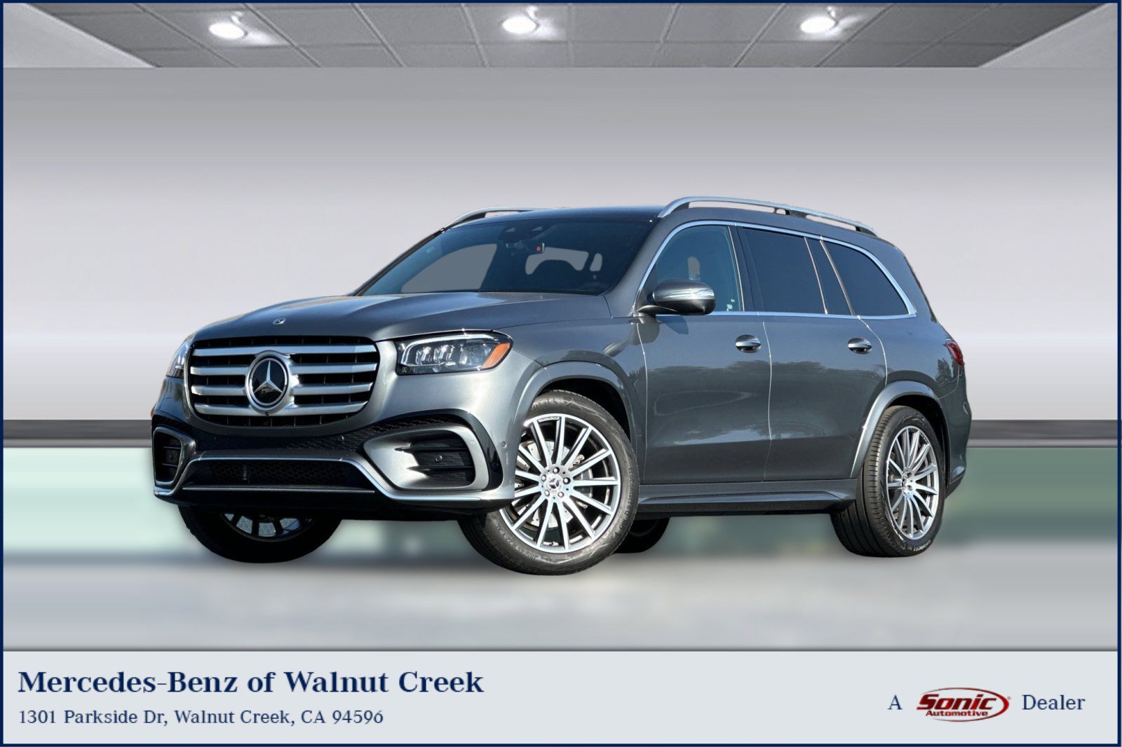 Used 2025 Mercedes-Benz GLS 450 4MATIC image 1