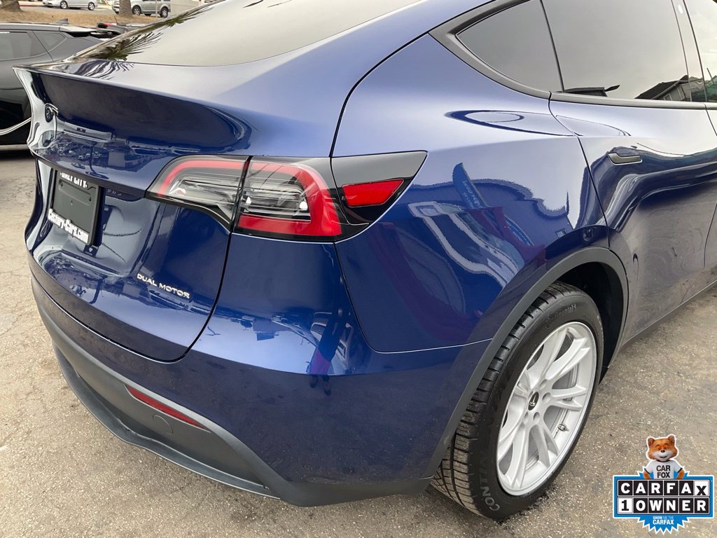 Used 2023 Tesla Model Y Long Range AWD/4WD image 82
