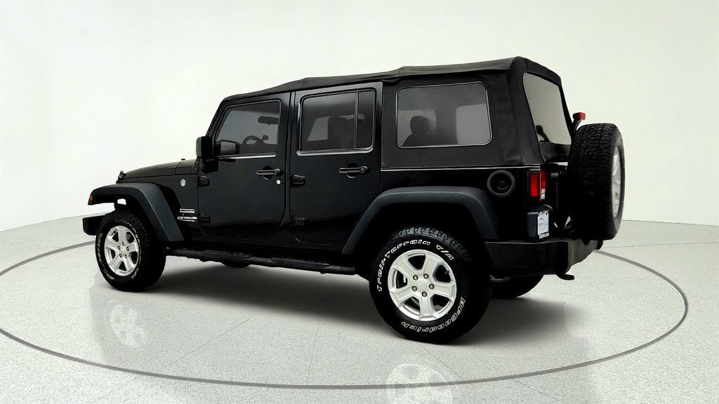 Used 2017 Jeep Wrangler Unlimited Sport w/ Connectivity Group AWD/4WD image 7