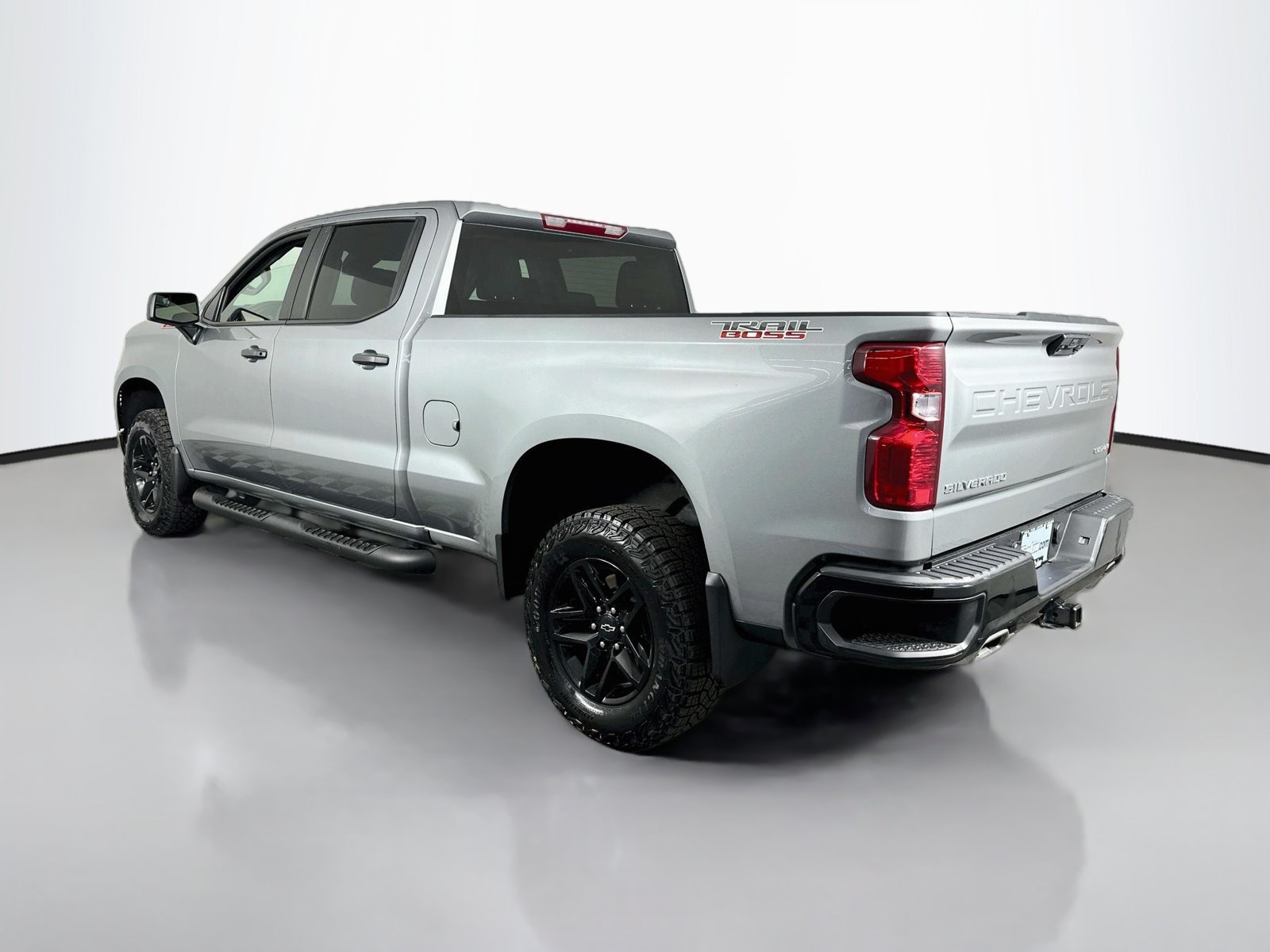 Used 2024 Chevrolet Silverado 1500 Custom Trail Boss AWD/4WD image 6