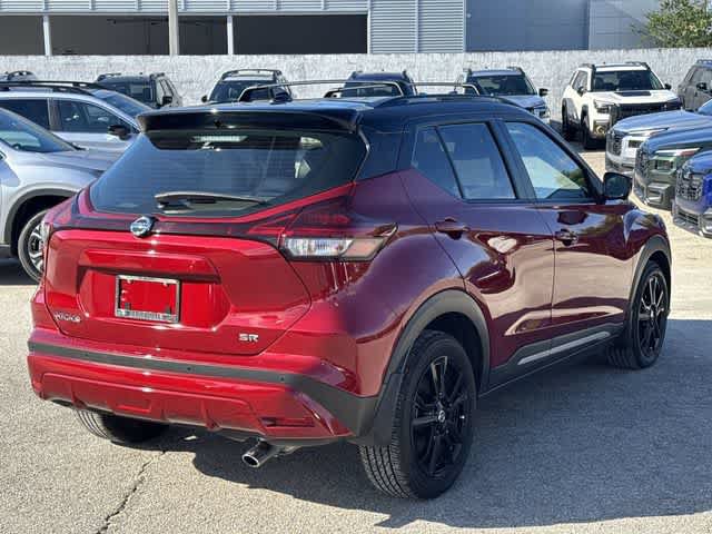 Used 2021 Nissan Kicks SR w/ SR Premium Package FWD image 6
