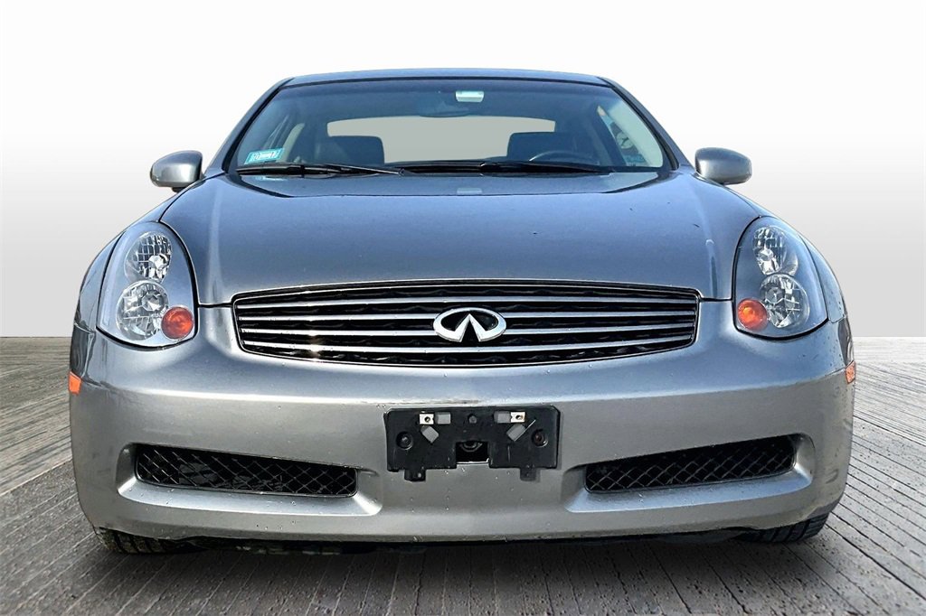 Used 2004 INFINITI G35 Coupe w/ Premium Pkg image 2
