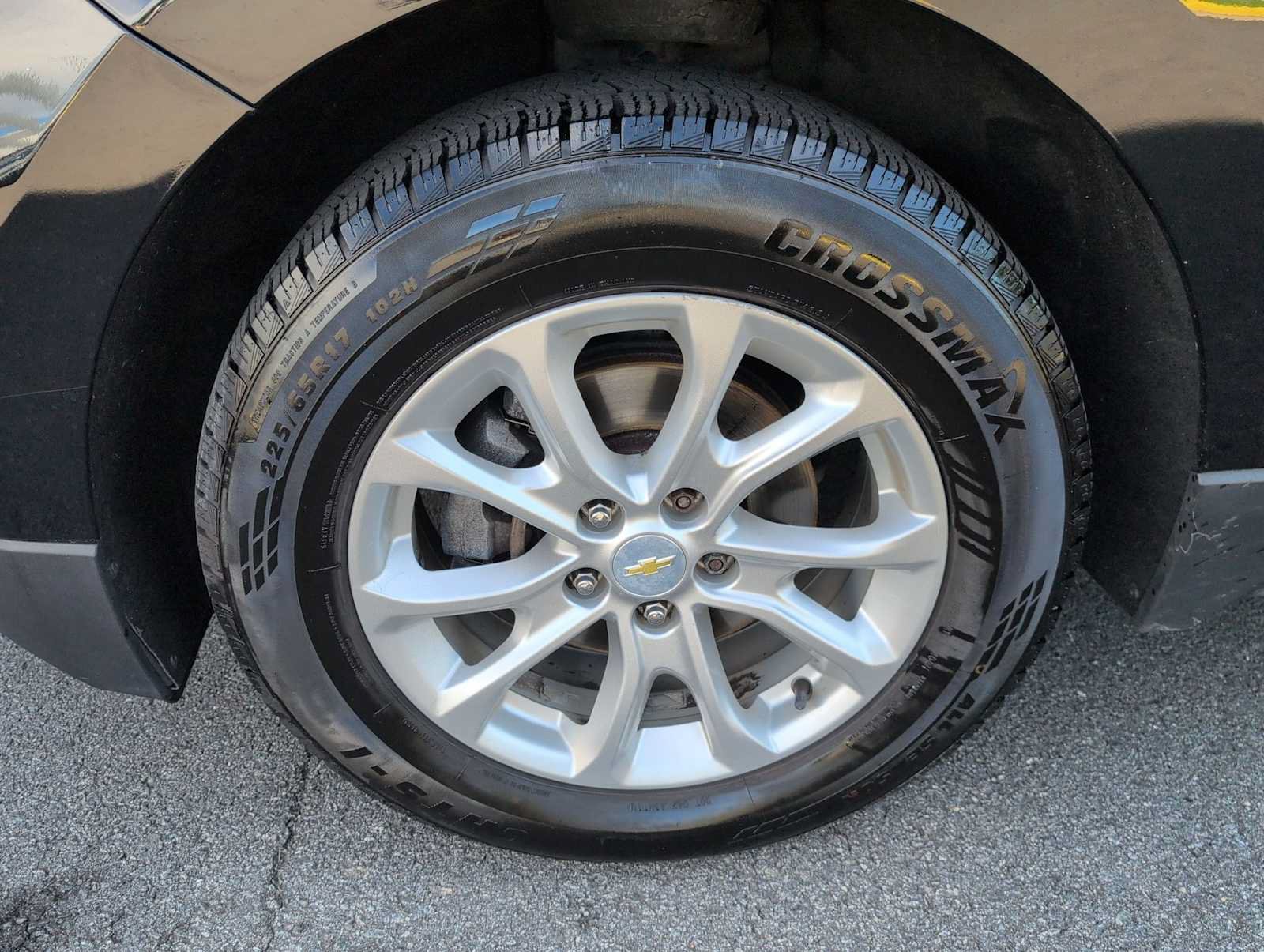 Used 2018 Chevrolet Equinox LT FWD image 14