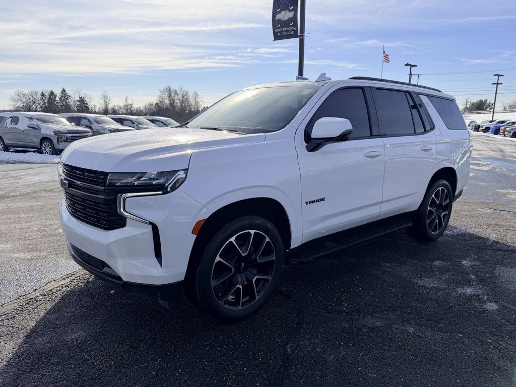 Used 2024 Chevrolet Tahoe RST w/ Luxury Package image 3