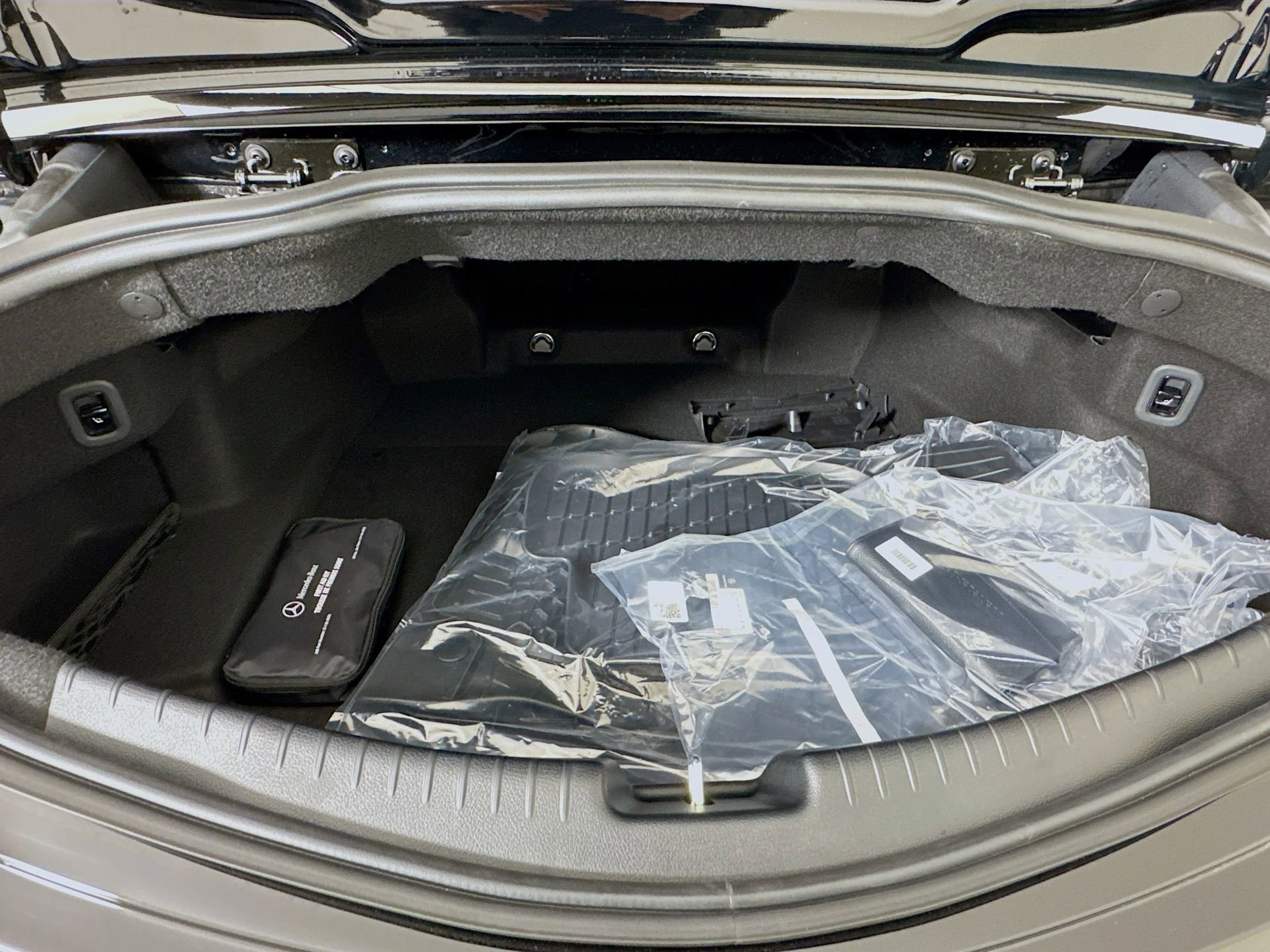 New 2026 Mercedes-Benz CLE 300 4MATIC Cabriolet image 27