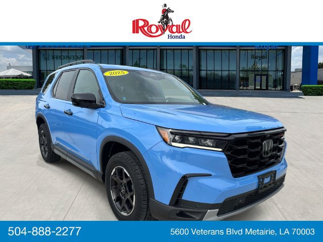Used 2025 Honda Pilot TrailSport