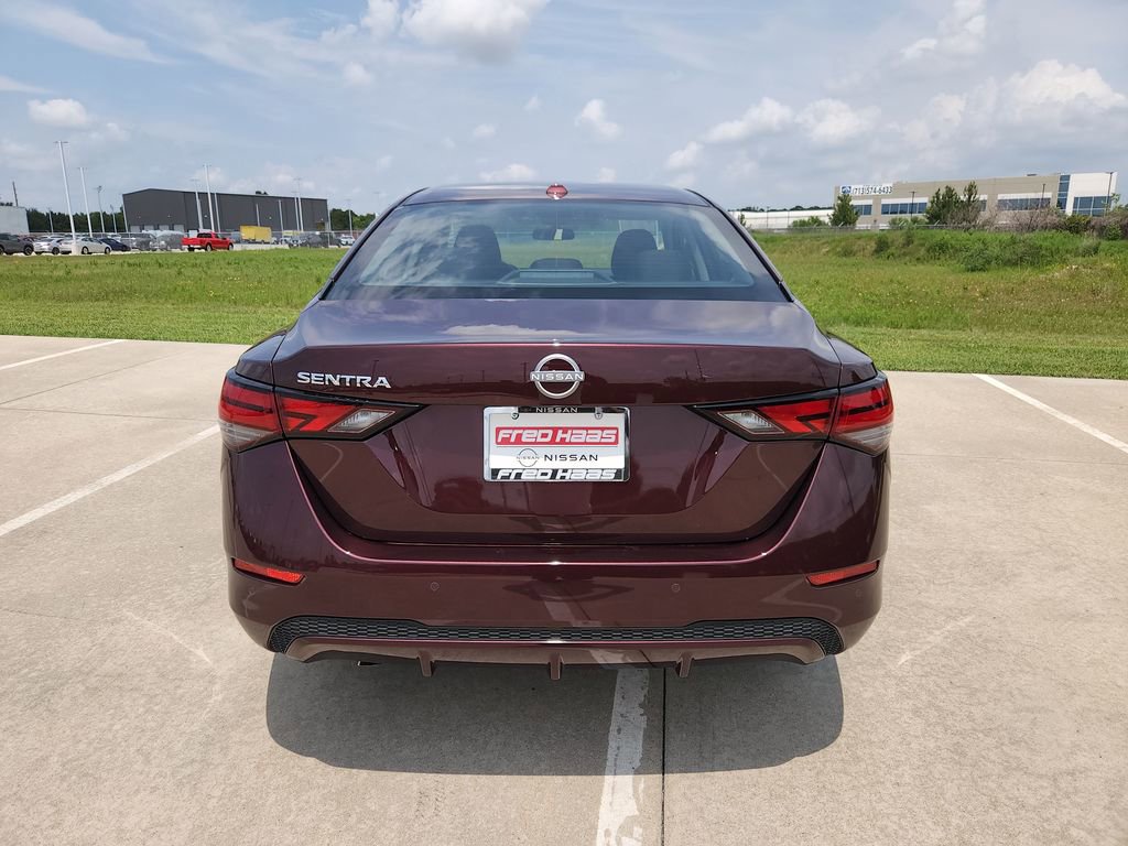 Used 2025 Nissan Sentra SV FWD image 6