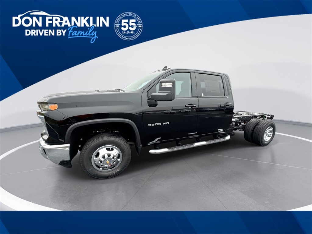 New 2026 Chevrolet Silverado 3500 LT w/ Convenience Package
