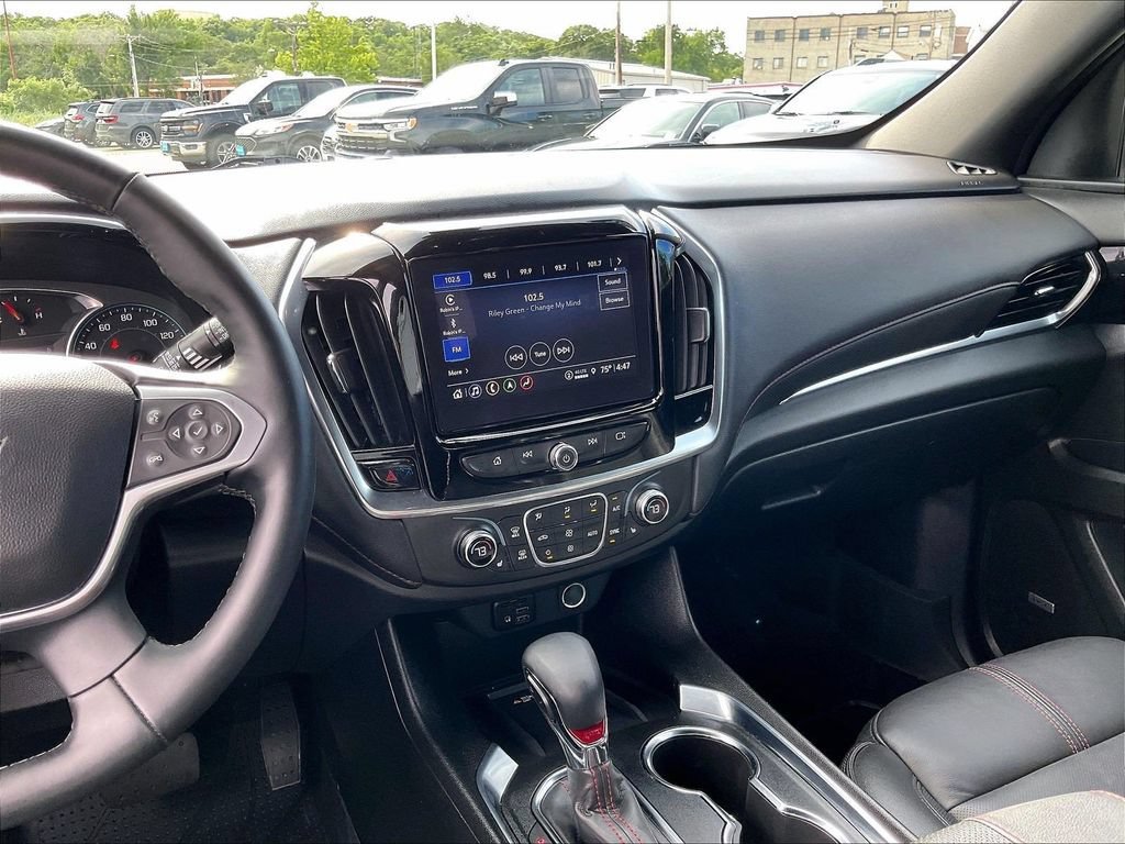 Used 2023 Chevrolet Traverse RS w/ LPO, Floor Liner Package AWD/4WD image 19