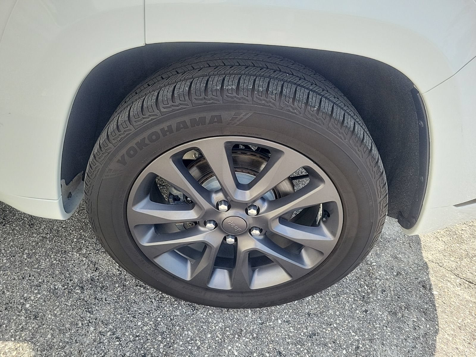 Used 2018 Jeep Grand Cherokee High Altitude AWD/4WD image 11