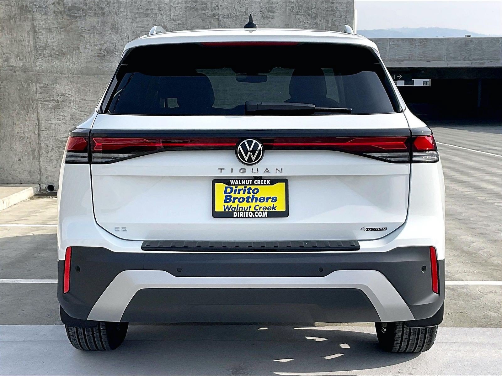 New 2026 Volkswagen Tiguan SE FWD image 3