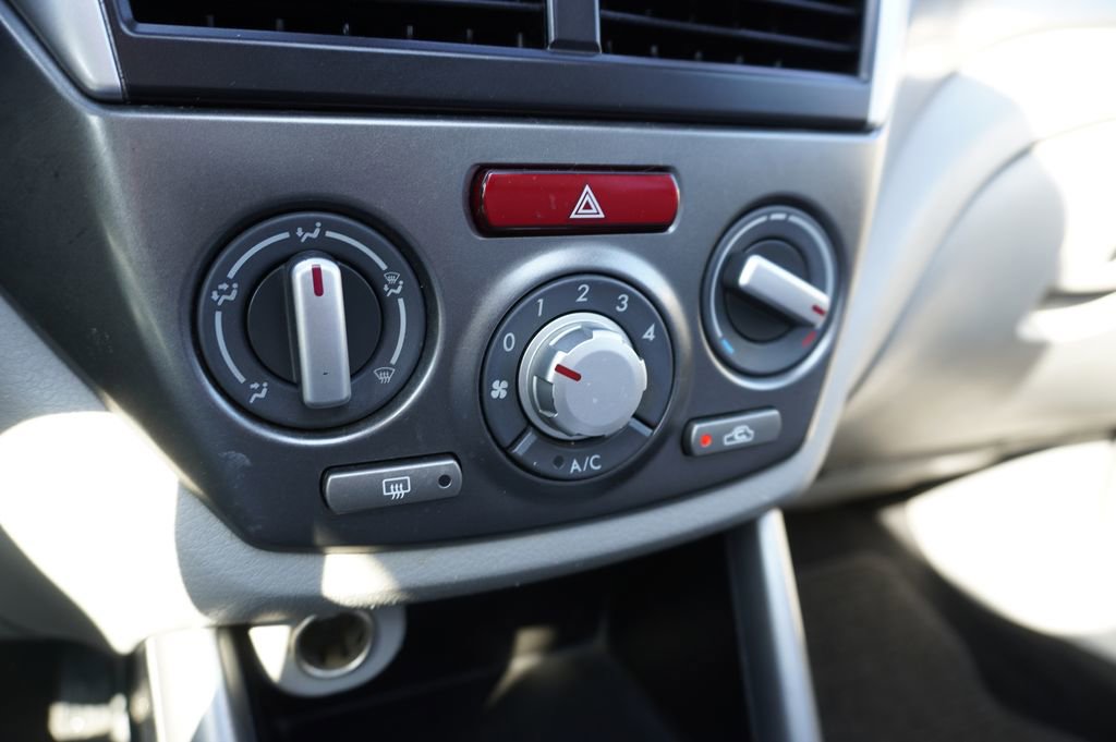 Used 2012 Subaru Forester 2.5X Premium w/ All-Weather Pkg image 18