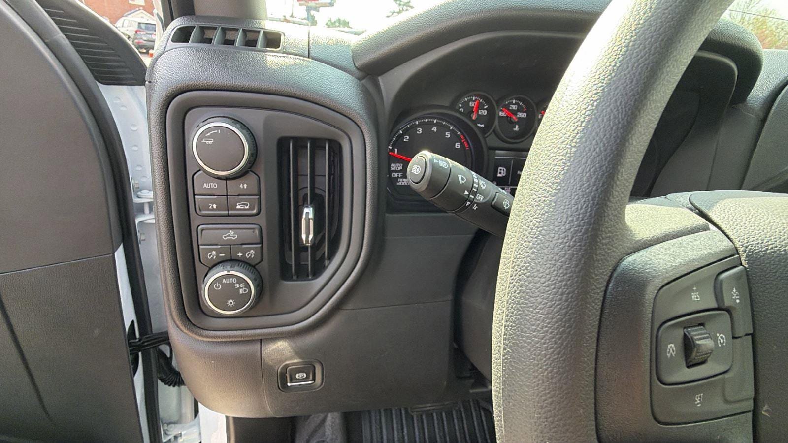 New 2026 Chevrolet Silverado 1500 W/T w/ Trailering Package AWD/4WD image 18