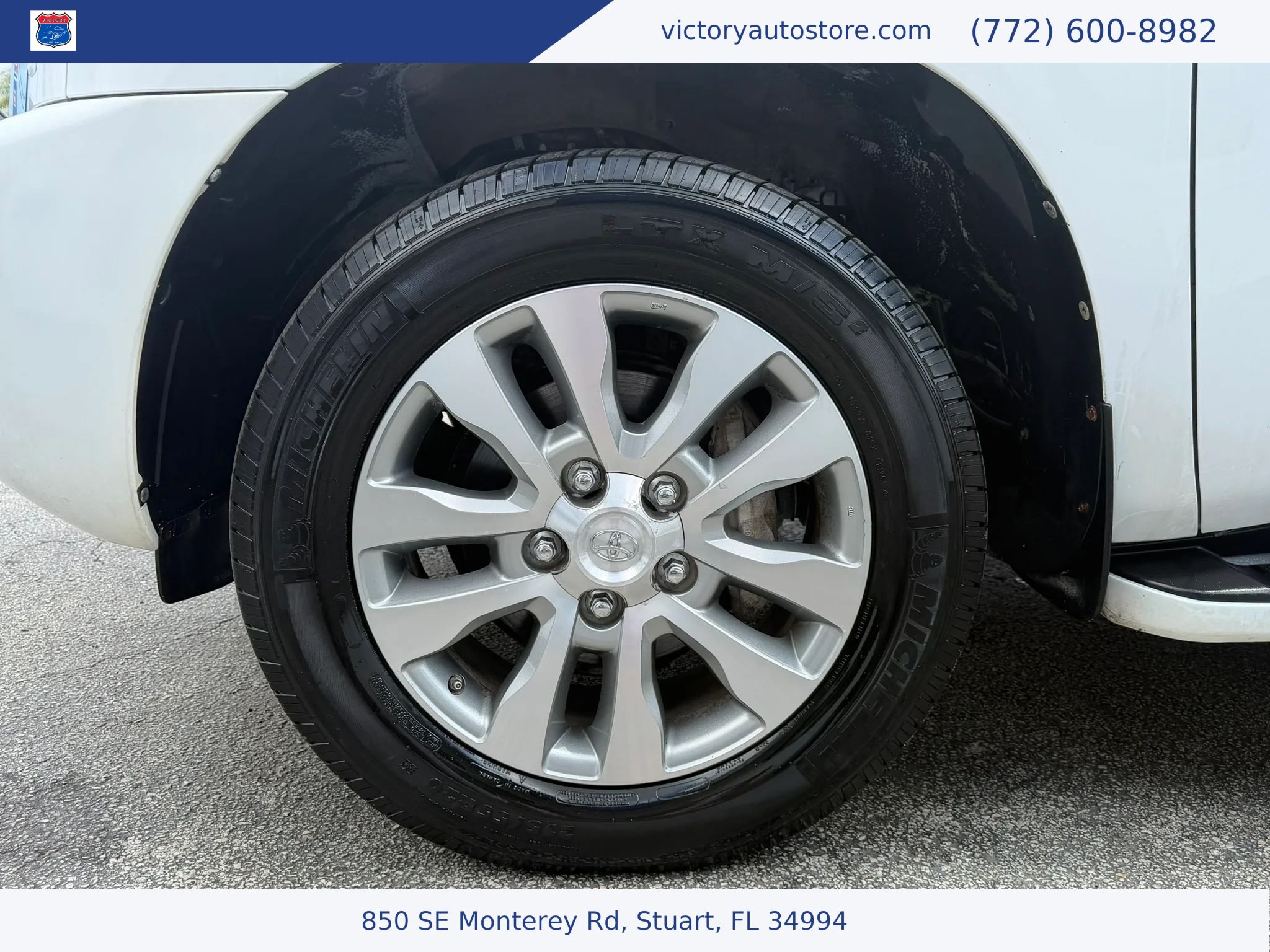 Used 2012 Toyota Sequoia Limited RWD image 9