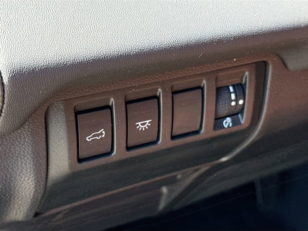 Used 2023 Subaru Ascent Touring AWD/4WD image 12
