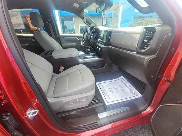 Used 2025 GMC Sierra 1500 SLT w/ SLT Convenience Package AWD/4WD image 10