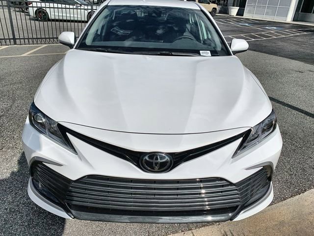 Used 2023 Toyota Camry LE image 2
