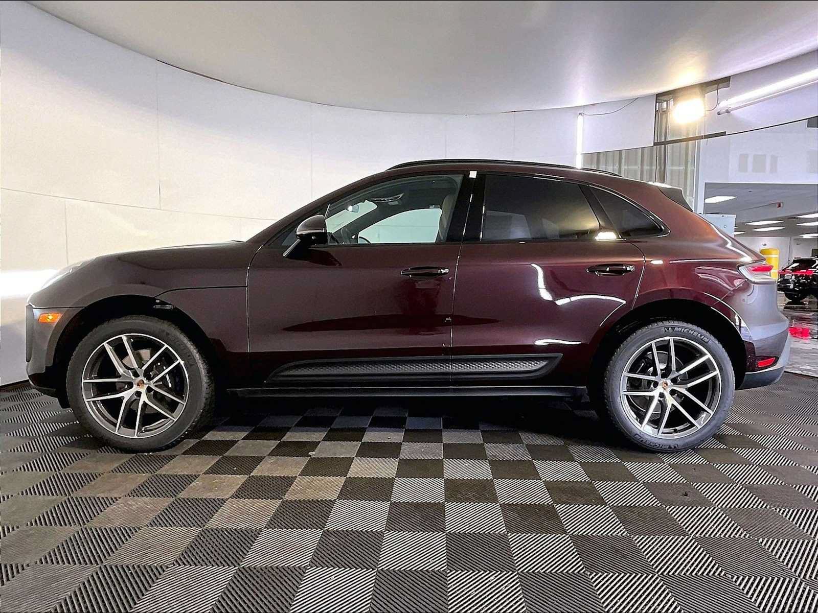 New 2026 Porsche Macan AWD/4WD image 2