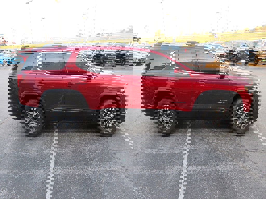 Certified 2023 GMC Acadia SLE w/ Driver Convenience Package image 6