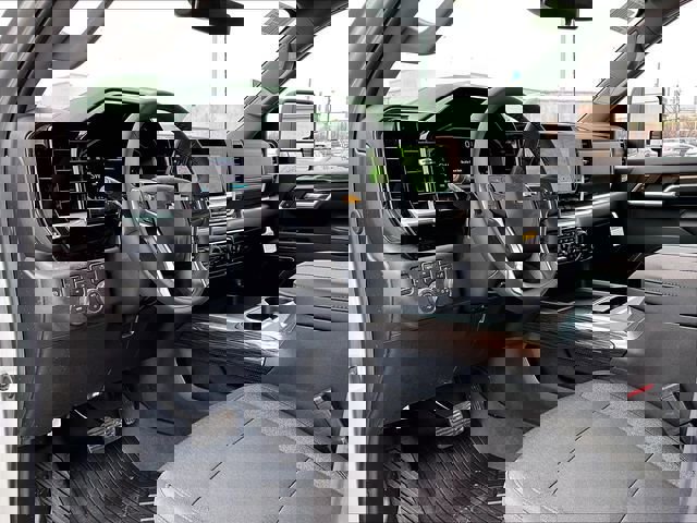 New 2026 Chevrolet Silverado 3500 LT image 8