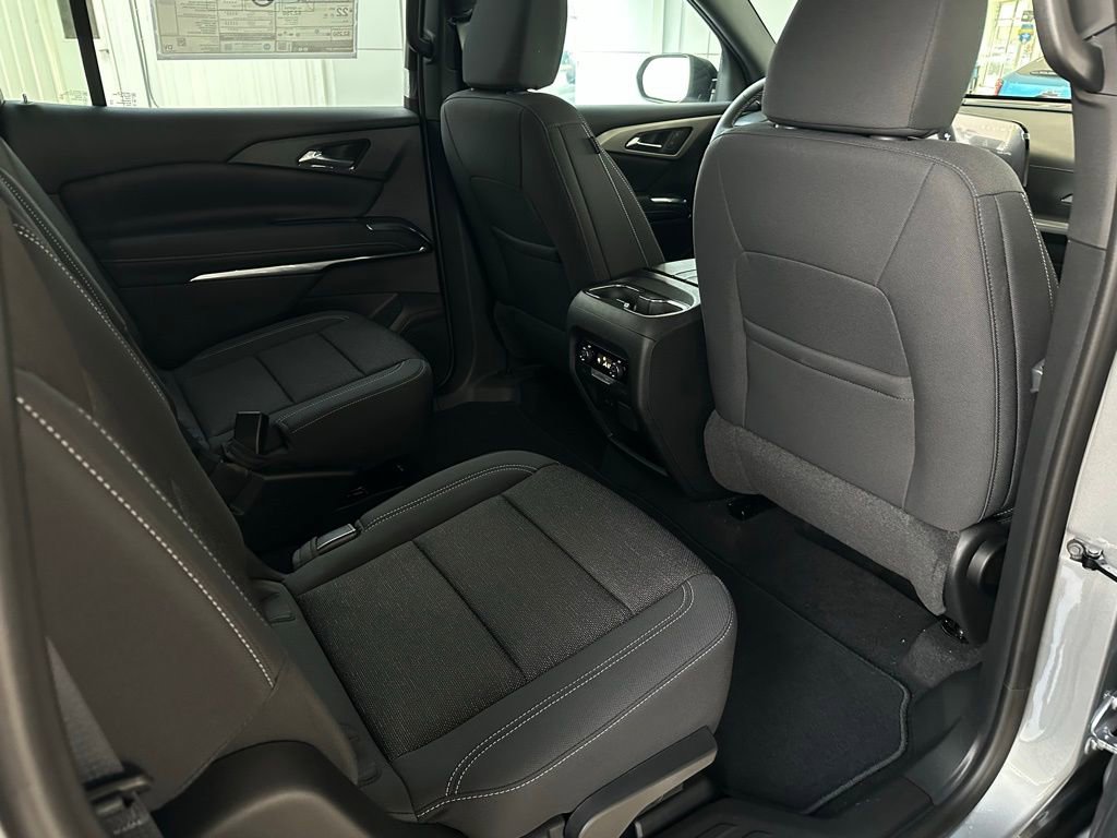 New 2026 Chevrolet Traverse LT w/ Driver Confidence Package FWD image 18