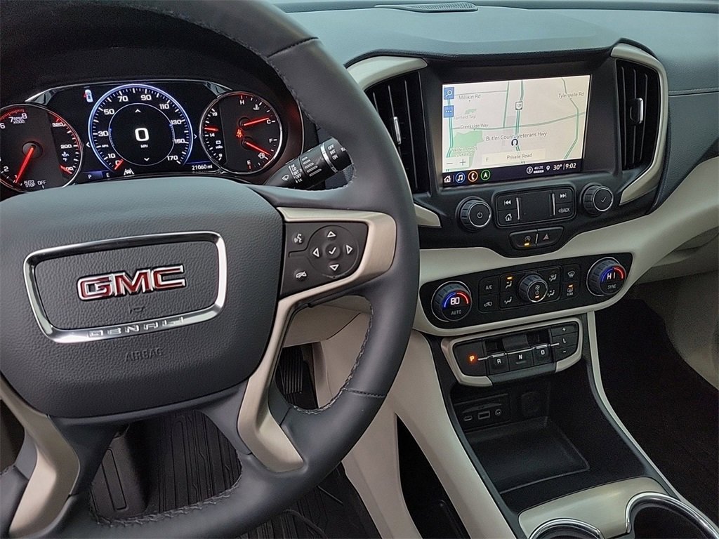 Used 2024 GMC Terrain Denali w/ Denali Premium Package image 25