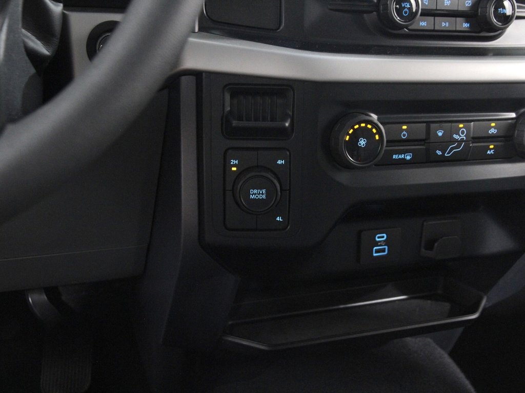 Used 2023 Ford F150 XLT image 15