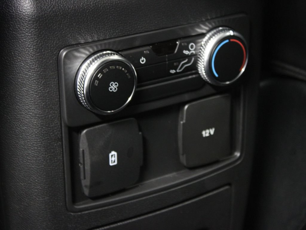 Used 2023 Ford Explorer ST-Line AWD/4WD image 17