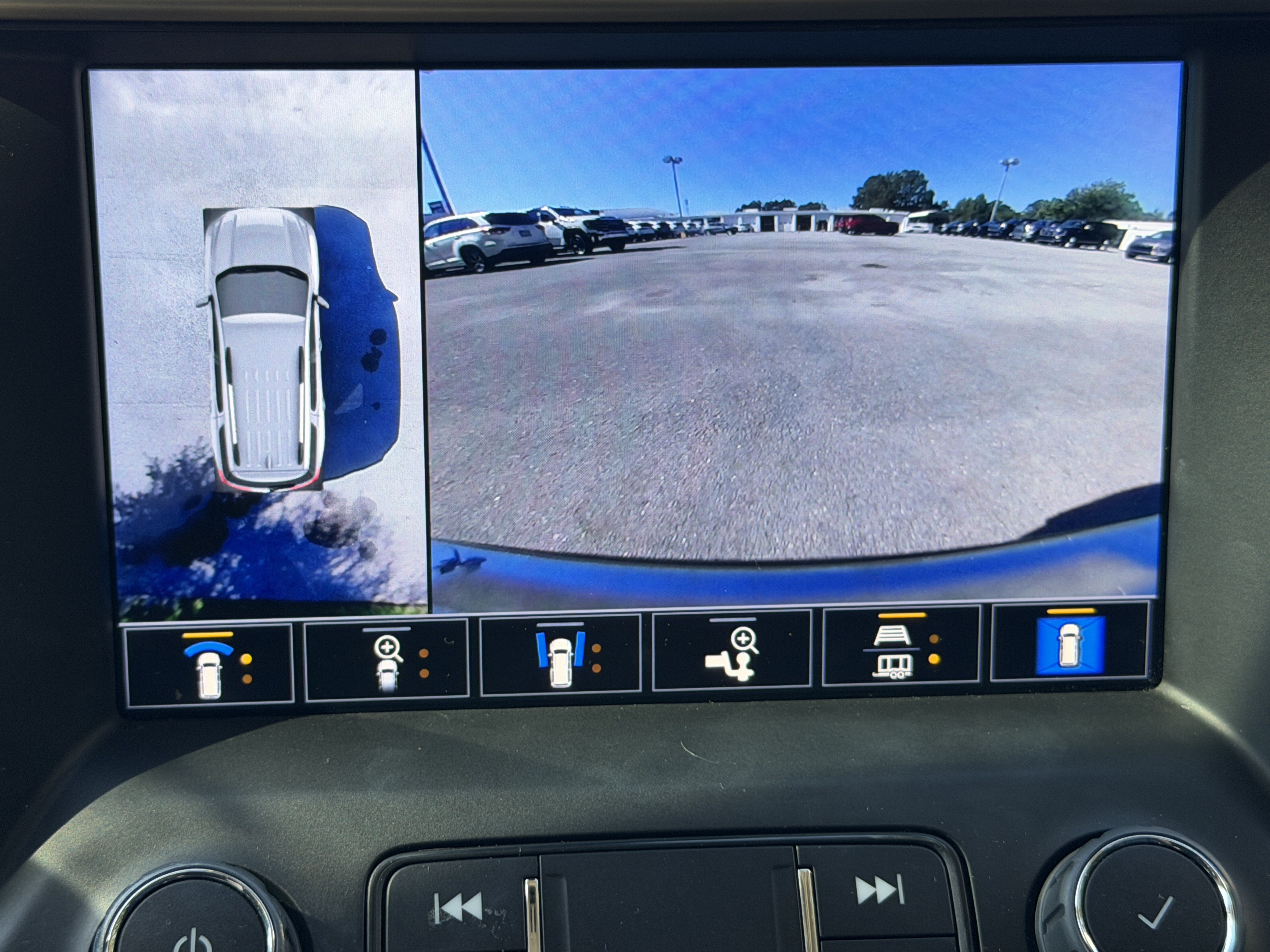 Used 2023 GMC Acadia Denali w/ Black Diamond Edition FWD image 31