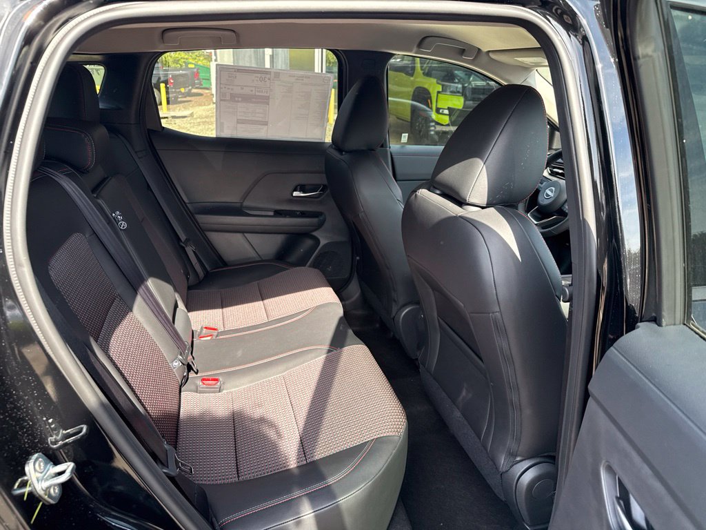 New 2026 Nissan Kicks SR w/ Cold Weather Package AWD/4WD image 10