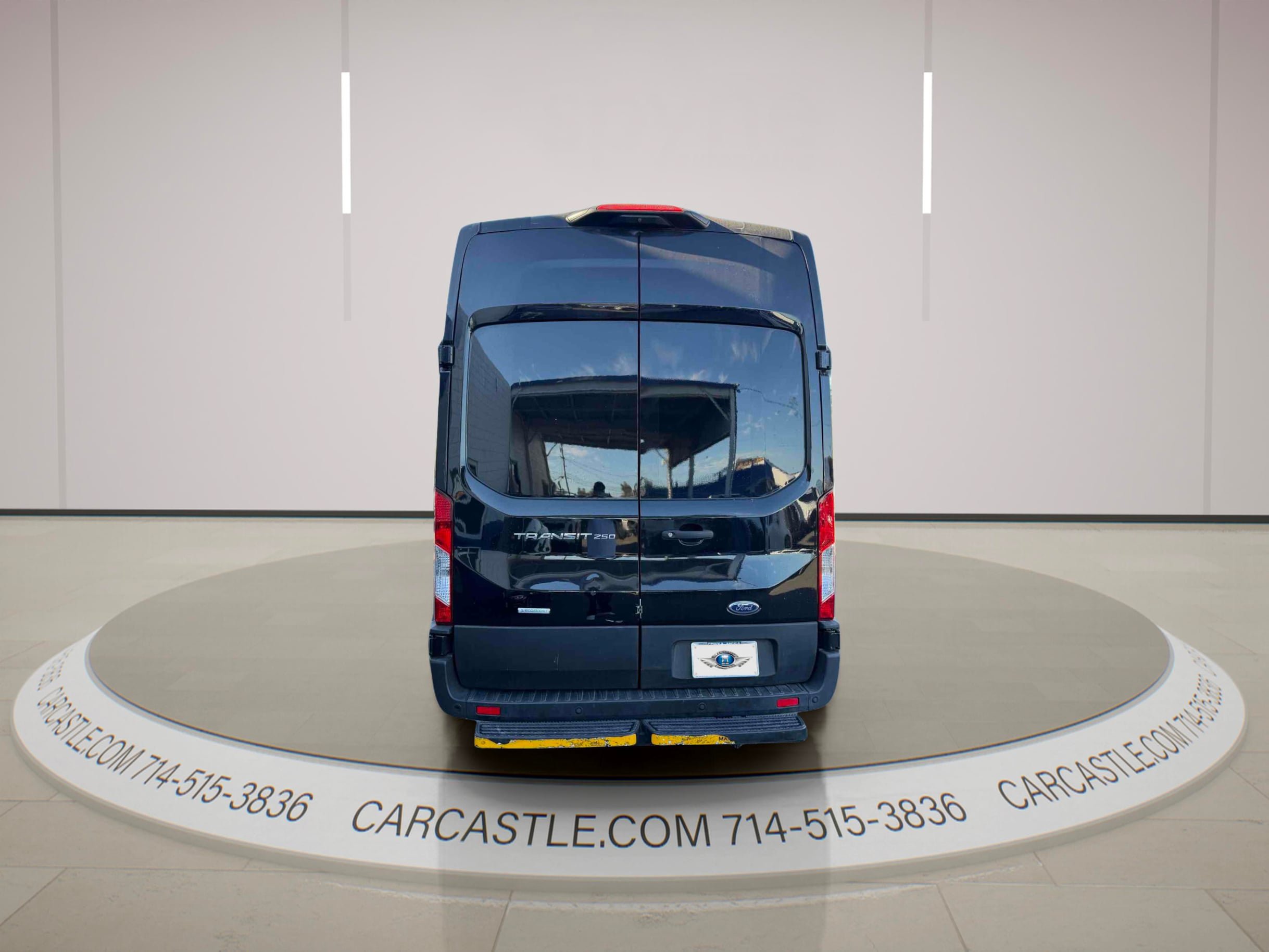 Used 2023 Ford Transit 250 148 High Roof Extended w/ Load Area Protection Package RWD image 4