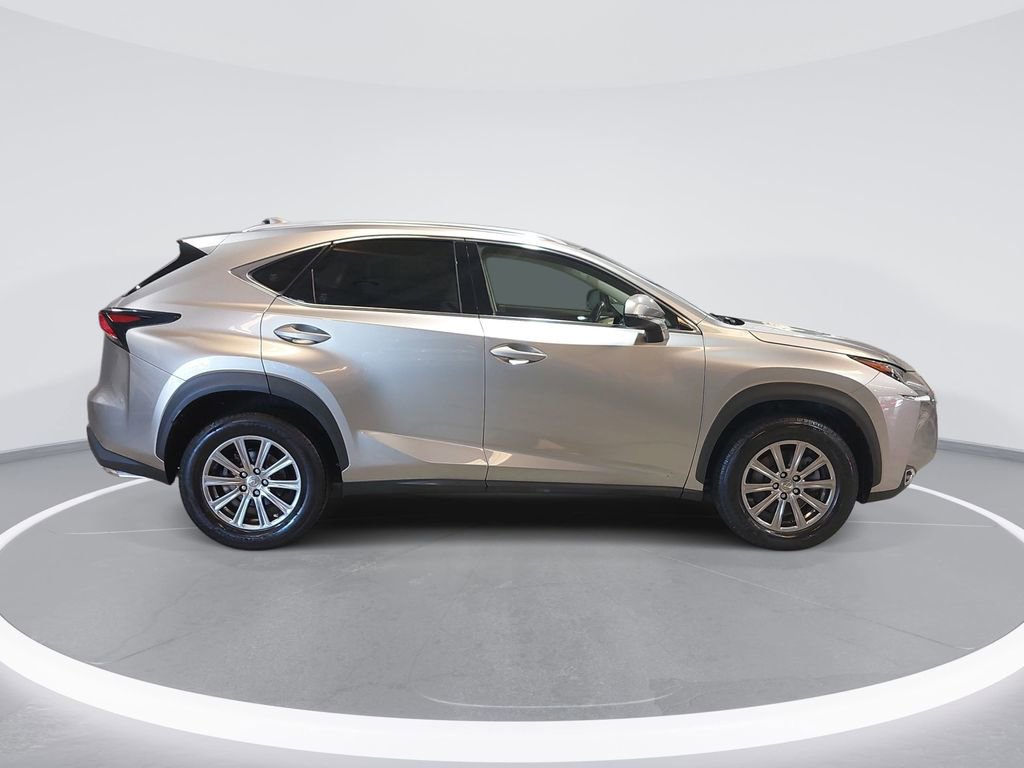 Used 2017 Lexus NX 200t FWD image 4